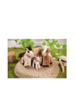 NICI, Plüschtier Pony Loretta 16cm Stehend -Klassischer Plüschtierladen nici plC3BCschtierponyloretta16cmstehend 5 768 1024 75 7608720 5